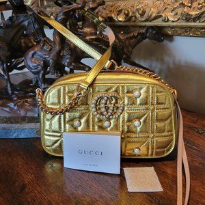 Gucci GG Marmot Pearly Studded
Medium Cross Body Bag in excellent condition!